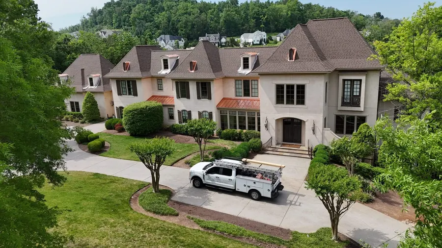 Heather Blend — CertainTeed Landmark Heather Blend roof by Three Stone in Middle Tennessee