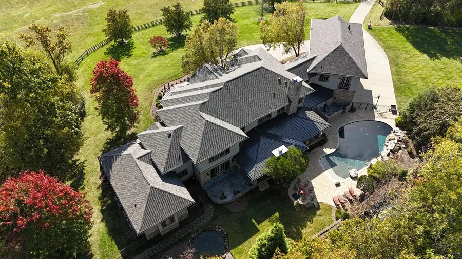 Weathered Wood — CertainTeed Landmark Weathered Wood roof by Three Stone in Middle Tennessee
