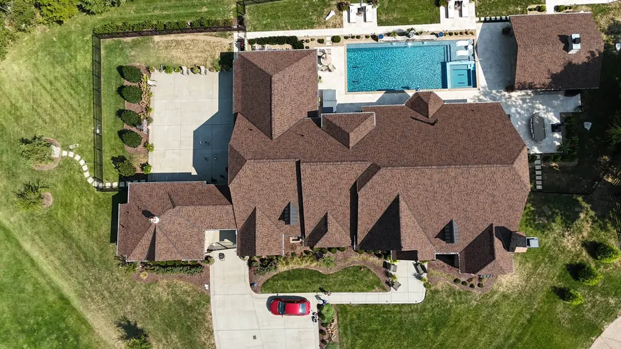 Burnt Sienna — CertainTeed Landmark Burnt Sienna roof by Three Stone in Middle Tennessee