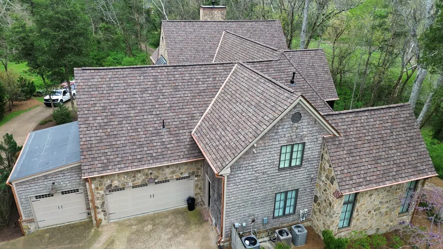 Grand Manor Chestnut — CertainTeed Grand Manor Chestnut roof by Three Stone in Middle Tennessee