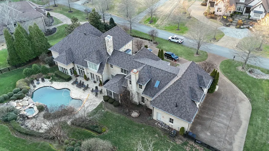 Presidential Shake Autumn Blend — CertainTeed Presidential Shake Autumn Blend roof by Three Stone in Middle Tennessee