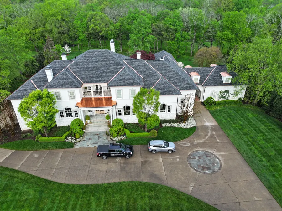 Camelot II Antique Slate — GAF Camelot II Antique Slate roof by Three Stone in Middle Tennessee