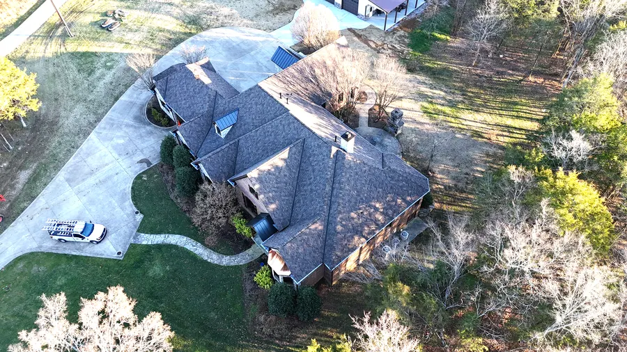 Presidential Shake Autumn Blend — CertainTeed Presidential Shake Autumn Blend roof by Three Stone in Middle Tennessee
