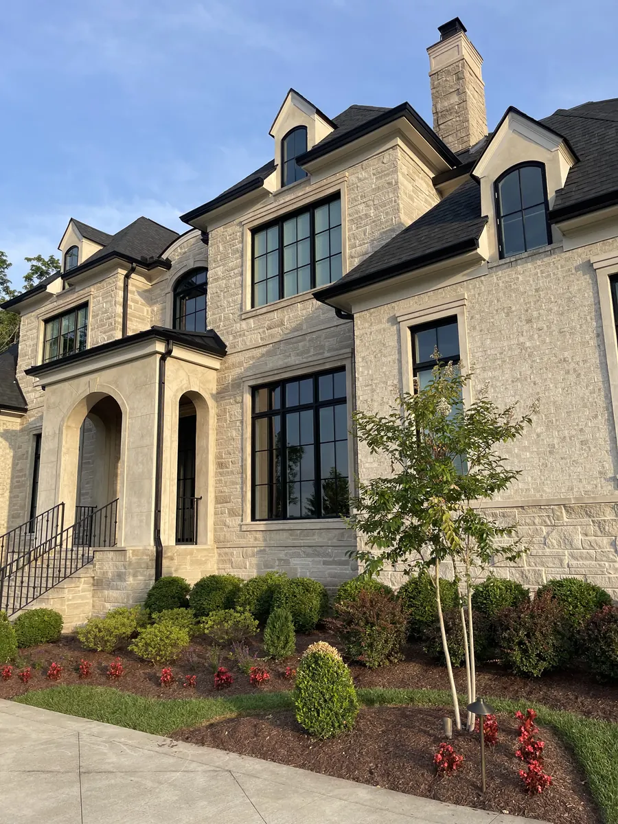 Spectra 6" K-Style — Spectra Metals 6" K-style seamless aluminum gutters by Three Stone in Middle Tennessee