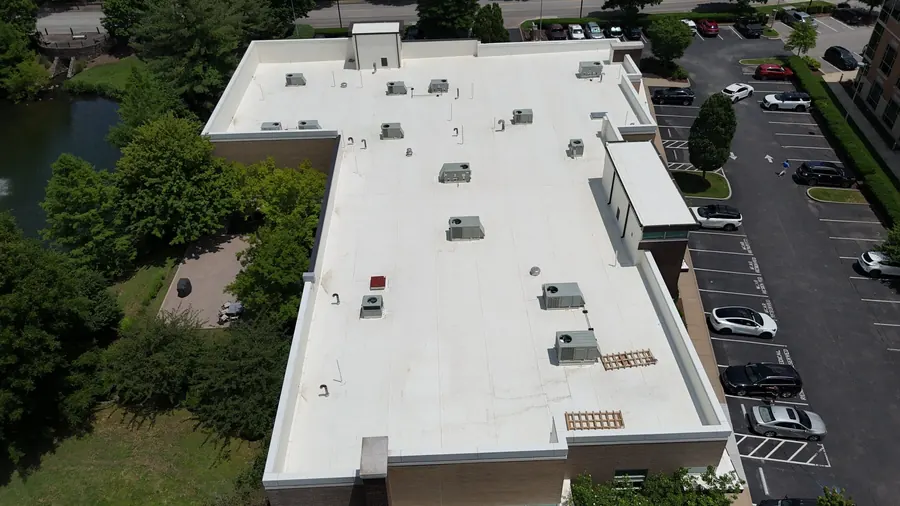 WCAR — Carlisle SynTec fully adhered EPDM roof by Three Stone in Middle Tennessee