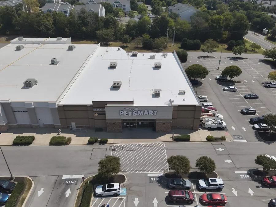 PetSmart — Carlisle SynTec mechanically fastened 60-mil TPO roof by Three Stone in Middle Tennessee