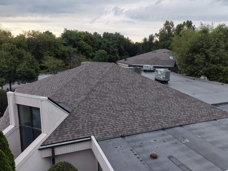 St. Andrews Church — CertainTeed Landmark & Carlisle SynTec EPDM roof by Three Stone in Middle Tennessee