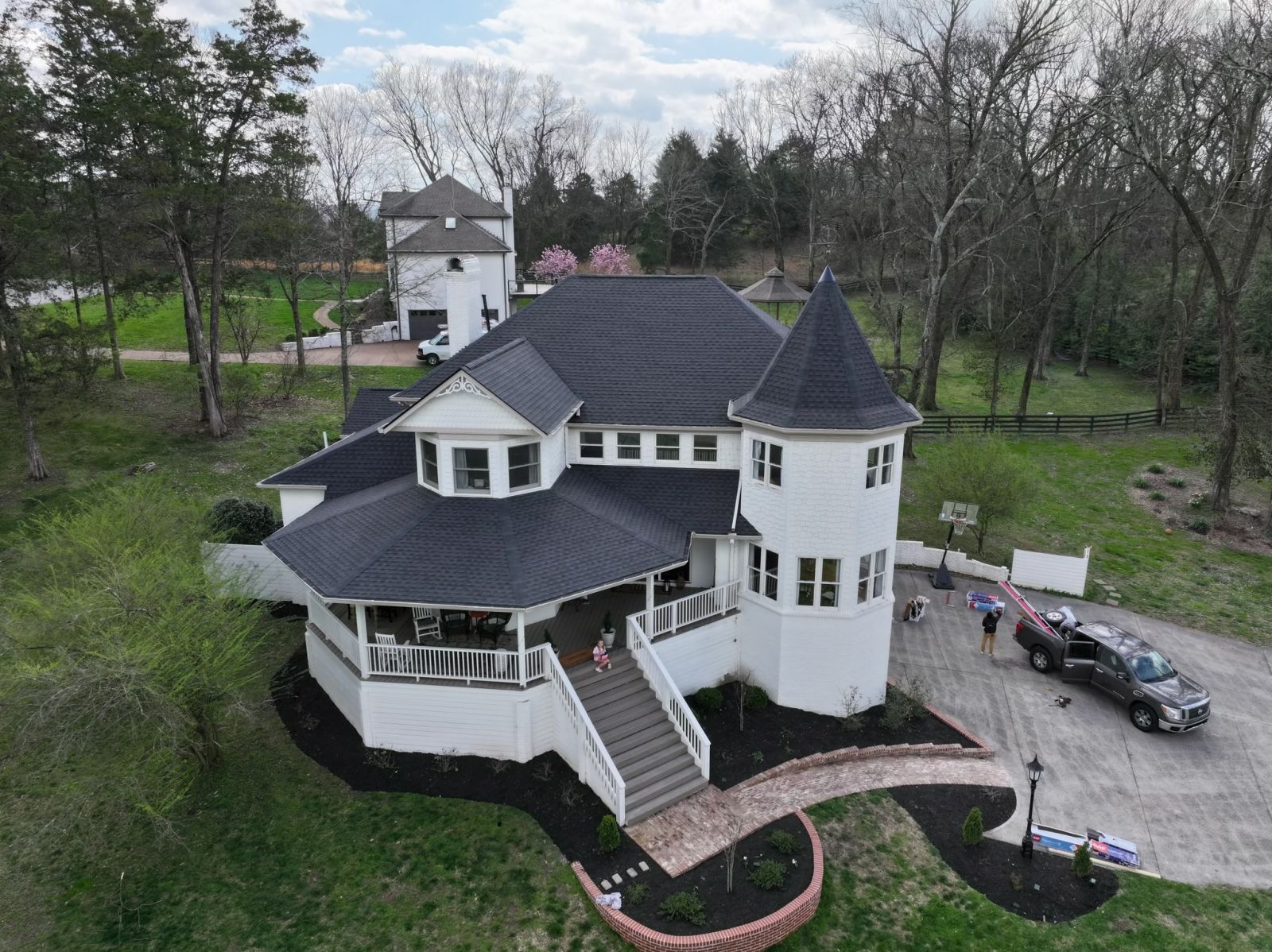 Professional Roof Installation by Three Stone Roofing in Murfreesboro